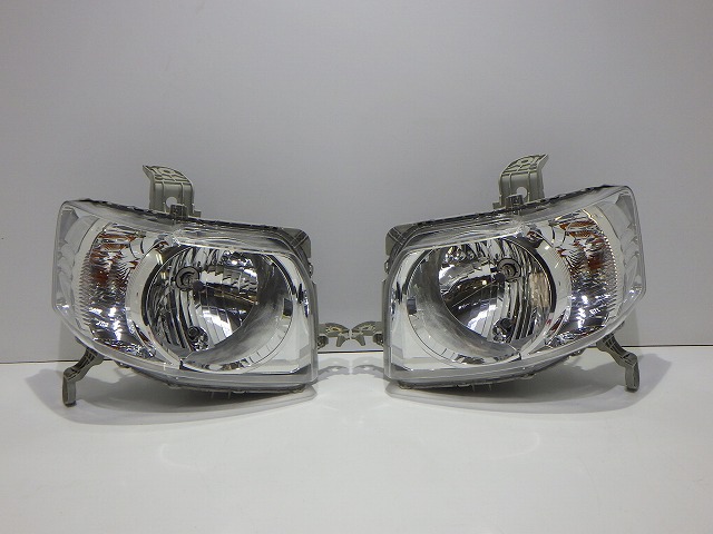 N-BOX 前照灯働き掛ける ハロゲン JF1 JF2 前期 P9911 Y 33100/33150-TY0-003 上塗り 美品 260611062