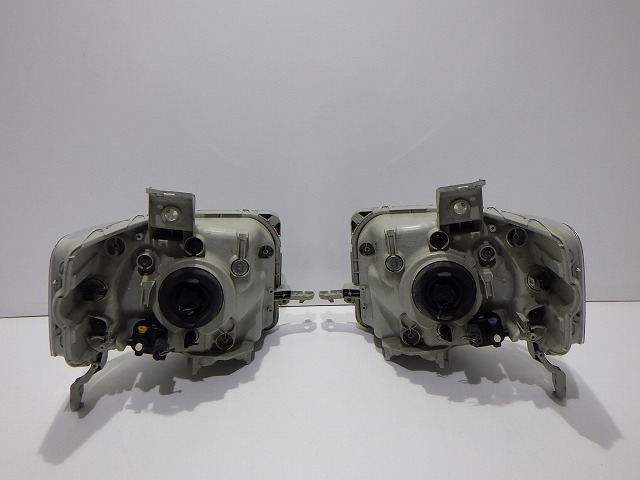 N-BOX 前照灯働き掛ける ハロゲン JF1 JF2 前期 P9911 Y 33100/33150-TY0-003 上塗り 美品 260611062