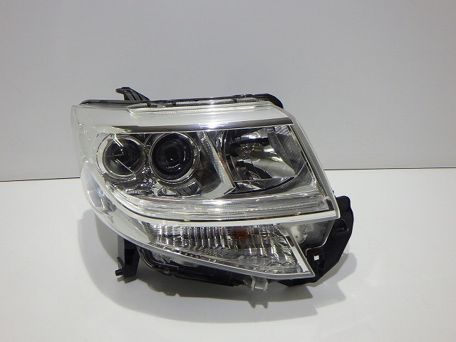 タントカスタム　右ヘッドライト　LED　LA600S　LA610S　100-51392　81145-B2030　コーティング　前期　美品　260611065