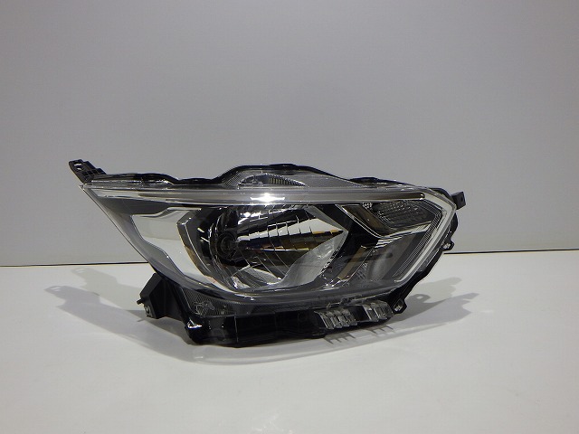 デイズ 右ヘッドライト ハロゲン　B43W B46W 100-23775 A 26010-7MA0A コーティング 綺麗 260213068