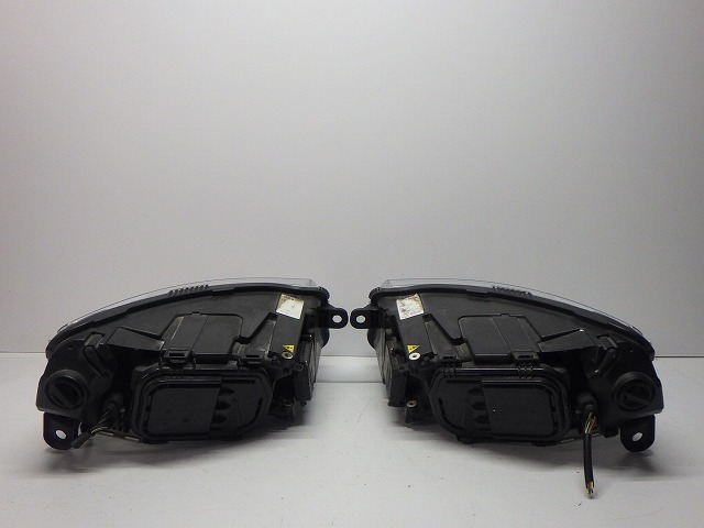 アウディ　A6　ヘッドライト　左右　4F　後期　4F0941004/4F0941003　美品　260611236_9