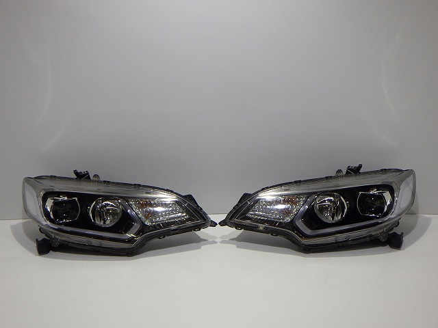 フィットハイブリッド ヘッドライト左右 LED GP5 前期 W0350 3 33100/33150-T5A-J31 コーティング 260519084