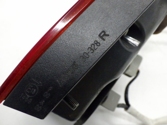★コーティング　GS　196　GS　前期　19系　内側テールレンズ　左右　30-328　リアフォグ　寒冷地　230616095_6