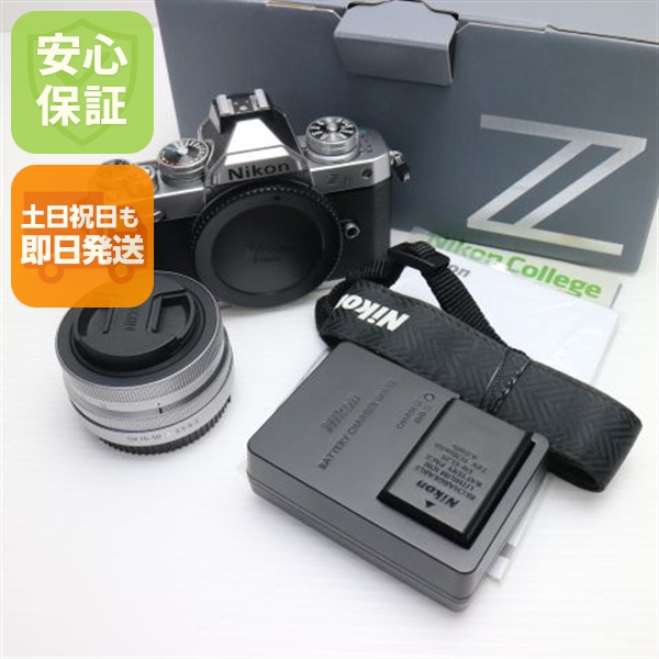 新品同様 Nikon Zfc 16-50 VR レンズキット シルバー ミラーレス一眼 NIKON 即日発送 土日祝発送OK