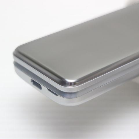 新品同様 903KC Y!mobile DIGNO ケータイ3 シルバー 白ロム 中古_2