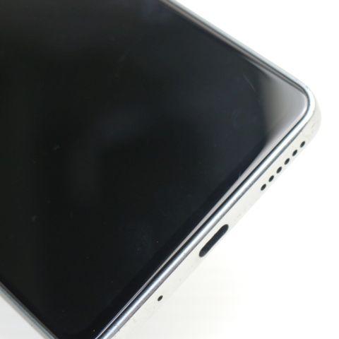 美品 あんしんファミリースマホ A303ZT ホワイト スマホ ZTE 即日発送 土日祝発送OK_2
