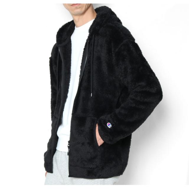 【美品】チャンピオン　ボア　中綿ブルゾン　フード付　もこもこ　140cm もこもこ ボアブルゾン Champion フリース ジップ フード ジャケット