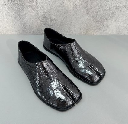 本革 牛革 tabi スリッポン  足袋シューズ レディース フラットシューズ ローヒール バレエシューズ 2WAY スリッパ 光沢感 靴 シルバー バースト模様 ぺたんこ 先割れシューズ タビパンプス タビ たび 個性的 歩きやすい 疲れにくい 楽 婦人靴 レディースシューズ おしゃれ