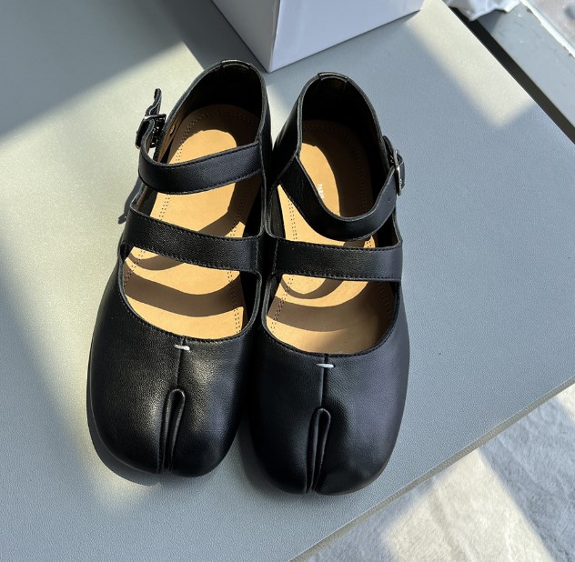 本革 羊革 tabi パンプス 足袋パンプス レディース フラットシューズ