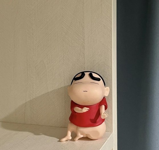 叩かれちゃったクレヨンしんちゃん フィギュア（硬いおしりVer.）5.5cm