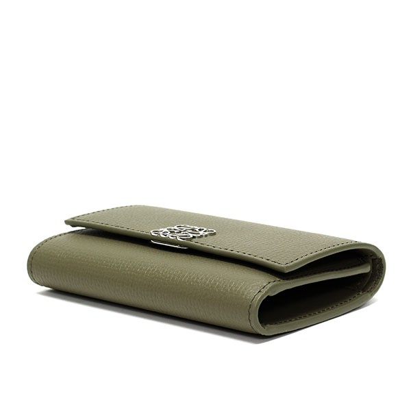 ロエベ LOEWE アナグラム バーティカル ウォレット スモール 三つ折り財布【ARTICHOKE GREEN】 C821S33X01  8593/【2023SS】l-wallet｜au PAY マーケット
