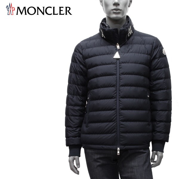 モンクレール MONCLER AKIO メンズ スタンドカラーロゴ ライトダウン