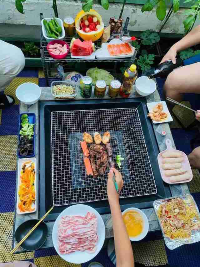 バーベキュー 焚火台 多人用 BBQ 庭 焚火台 家族用 大型 バーベキュー テーブル キャンプ 焚火台＋焼き網5枚セット＋防水カバーの通販はau  PAY マーケット - Grugru-Shop | au PAY マーケット－通販サイト