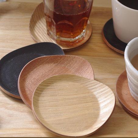 コースター 木製 耳付きコースター しずく おしゃれ 木製コースター 木のコースター 木製 ウッド 食器 洋食器 キッチン雑貨 トレー カの通販はau Pay マーケット East Table 旧 テーブルウェアイースト