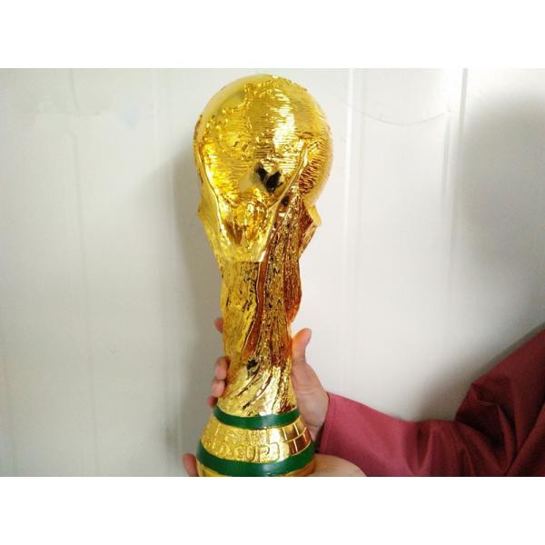 カタール FIFA ワールドカップ トロフィー レプリカ 36cm 原寸大モデル