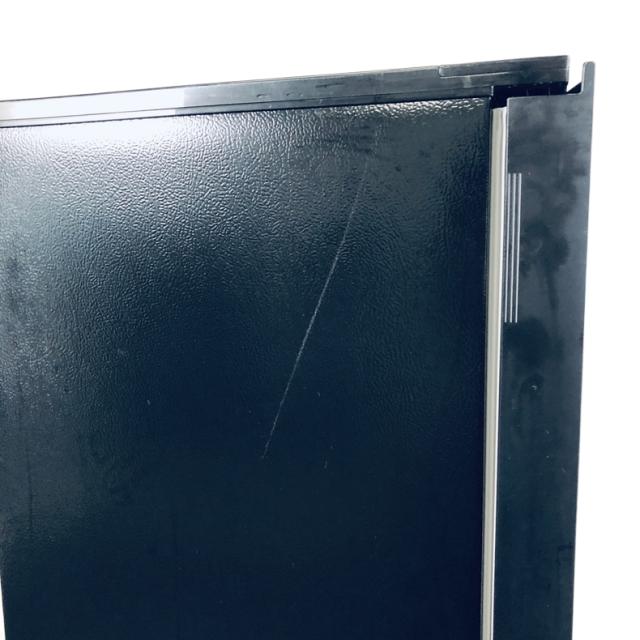【中古】 【自社配送エリア内限定】 シャープ SHARP 冷蔵庫 2018年製 2ドア 137L ブラック ファン式 両方開き SJ-GD14E-B 一人暮らし 奥行60cm以下 送料無料 設置無料 地域限定 埼玉 東京 千葉 神奈川 RANK_B_8