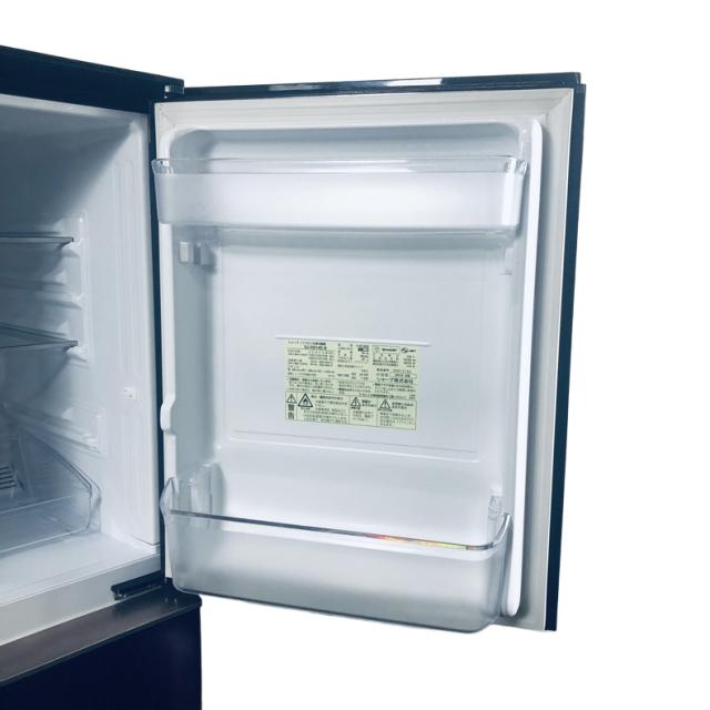【中古】 【自社配送エリア内限定】 シャープ SHARP 冷蔵庫 2018年製 2ドア 137L ブラック ファン式 両方開き SJ-GD14D-B 一人暮らし 奥行60cm以下 送料無料 設置無料 地域限定 埼玉 東京 千葉 神奈川 RANK_B_4