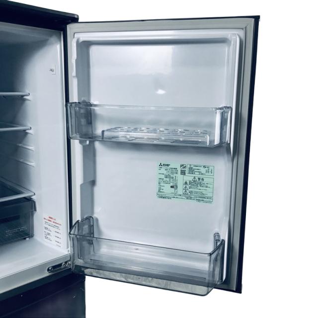 【中古】 【自社配送エリア内限定】 三菱 MITSUBISHI 冷蔵庫 2022年製 2ドア 146L マットチャコール ファン式 右開き MR-P15G-H 一人暮らし 大きめ 奥行60cm以下 送料無料 設置無料 地域限定 埼玉 東京 千葉 神奈川 RANK_B_4