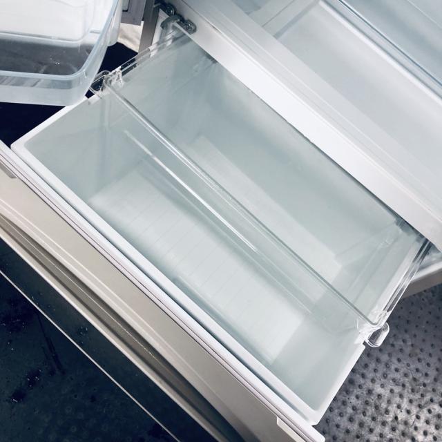 【中古】 【自社配送エリア内限定】 東芝 TOSHIBA 冷蔵庫 2017年製 3ドア 330L サテンゴールド ファン式 左開き GR-K33SXVL(EC) ファミリー 大型 300L以上 送料無料 設置無料 地域限定 埼玉 東京 千葉 神奈川 RANK_B_3