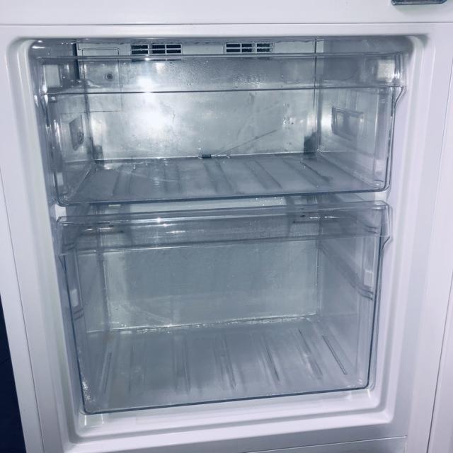 【中古】 【自社配送エリア内限定】 ニトリ 冷蔵庫 2024年製 2ドア 140L ホワイト ファン式 右開き NTR-140WH 一人暮らし 奥行60cm以下 送料無料 設置無料 地域限定 埼玉 東京 千葉 神奈川 RANK_C_3