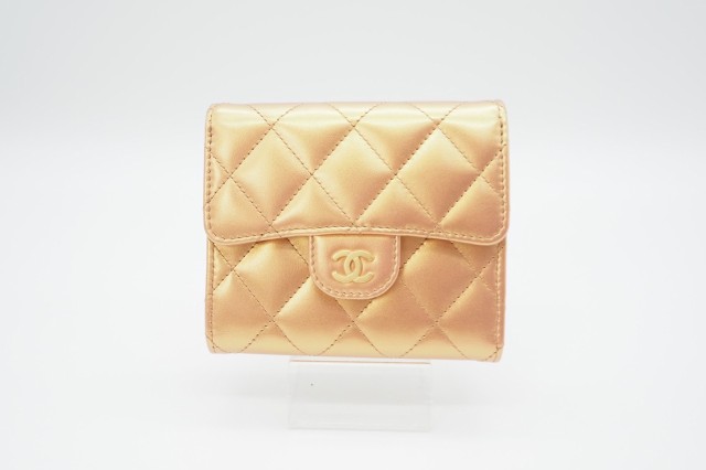 Aランク ≪CHANEL シャネル/三つ折り財布≫ A82288 マトラッセ