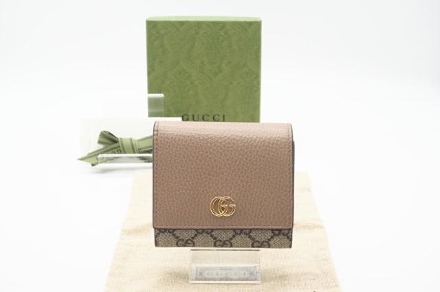 ☆安心の3大保証☆ ABランク ≪GUCCI グッチ/二つ折り財布≫ 598587  ダブルG  ウォレット GGスプリーム ダスティピンク ベージュ 送料込の通販は 51,380円