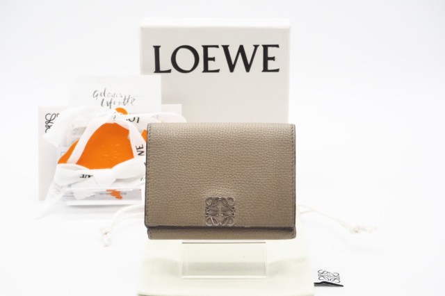 ☆安心の3大保証☆ Bランク ≪LOEWE ロエベ/三つ折り財布≫ C821TR2X02 アナグラム トライフォールド ウォレット ペブルグレインカーフ