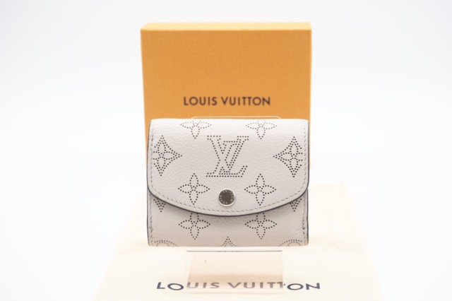 ☆安心の3大保証☆ ABランク ≪LOUIS VUITTON ルイ ヴィトン/三つ折り財布≫ M68672 マヒナ ポルトフォイユ イリス XS ブリューム グレー