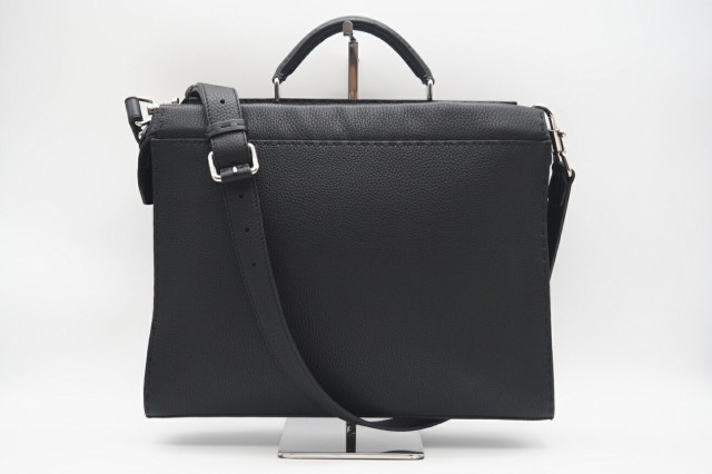 ☆安心の3大保証☆ ABランク ≪FENDI フェンディ/2WAYバッグ≫ 7VA406 セレリア レザー ピーカブーフィット ブラック レッド 美品 送料無料