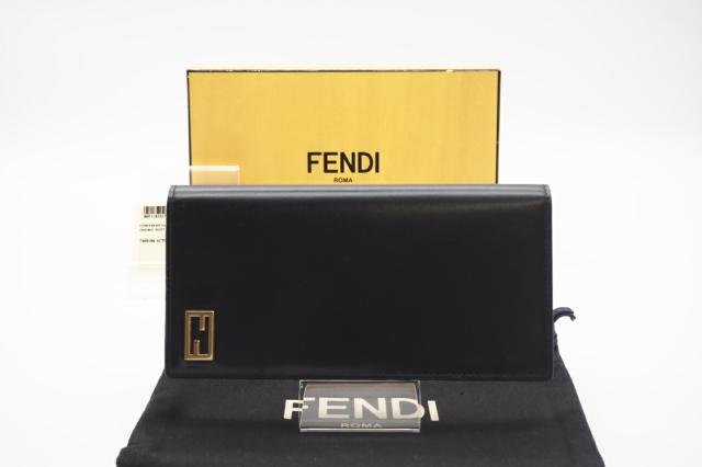 FENDI レザー長財布 7M0186 黒 【公式通販】