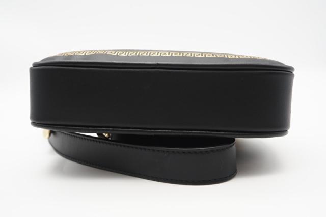 ☆安心の3大保証☆ ABランク ≪FENDI フェンディ/ショルダーバッグ