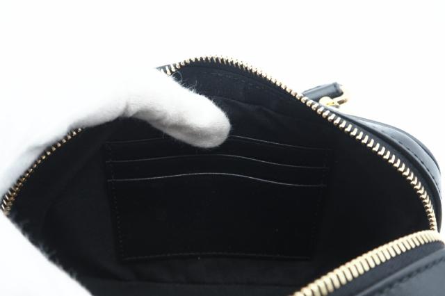 ☆安心の3大保証☆ ABランク ≪FENDI フェンディ/ショルダーバッグ