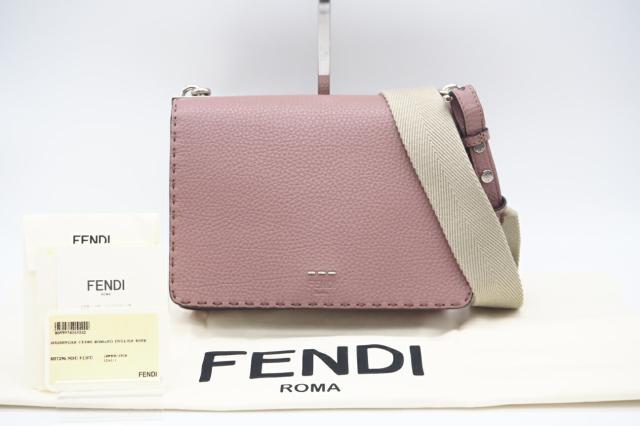 ☆安心の3大保証☆ Aランク ≪FENDI フェンディ/二つ折り長財布≫ 8M0251 フェンディ ローマ コンチネンタル財布 ベージュ 極美品