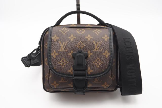 ☆安心の3大保証☆ Bランク ≪LOUIS VUITTON ルイ ヴィトン/ショルダーバッグ≫ M46973 モノグラム マカサー クエスト メッセンジャー ブラウン ブラック