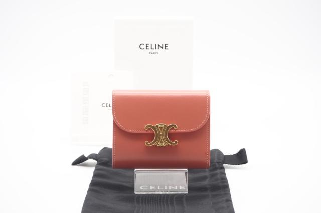 ☆安心の3大保証☆ ABランク ≪CELINE セリーヌ/二つ折り長財布≫ 10B563 カーフスキン ラージ フラップウォレット ペブル グレー 美品 ☆安心の3大保証☆ ABランク ≪CELINE セリーヌ⁄二つ折り長財布