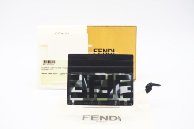 ☆安心の3大保証☆ Aランク ≪FENDI フェンディ/二つ折り長財布≫ 8M0251 フェンディ ローマ コンチネンタル財布 ベージュ 極美品