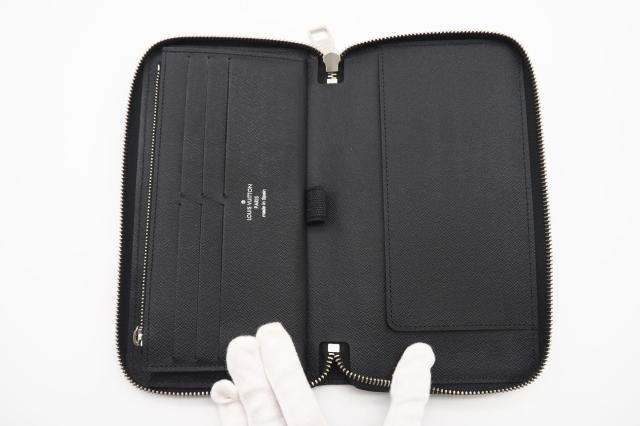 ルイヴィトン エピ ジッピー オーガナイザー ラウンドファスナー