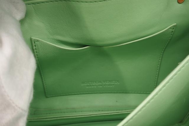 ☆安心の3大保証☆ Bランク ≪BOTTEGA VENETA ボッテガ ヴェネタ/ショルダーバッグ ≫ 667399 マウント レザー スモール エンベロープバッグ グリーン ☆安心の3大保証☆ Bランク ≪BOTTEGA VENETA ボッテガ ヴェネタ