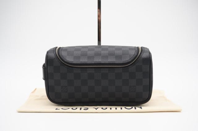 ☆安心の3大保証☆ ABランク ≪LOUIS VUITTON ルイ ヴィトン/セカンドバッグ≫ N47625 ダミエ グラフィット トワレポーチ ブラック グレー