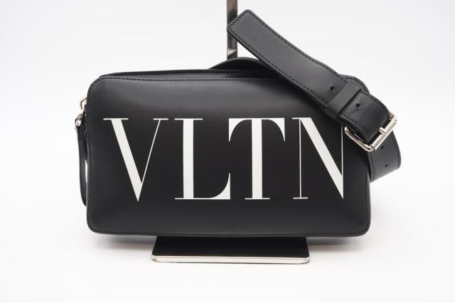 ★3日以内返品可★ VALENTINO ヴァレンティノ VY2B0A10WJW VLTNロゴ レザー ベルトバッグ  ブラック