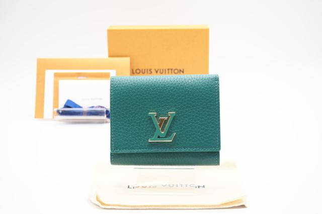 ★３日以内返品可★ LOUIS VUITTON ルイ ヴィトン M12407 トリヨン カプシーヌ タイニーウォレット エメロード グリーン 財布