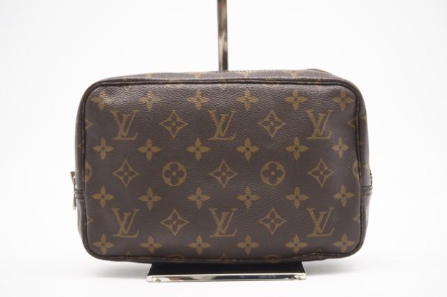 ★3日以内返品可★ LOUIS VUITTON ルイ ヴィトン M47524 モノグラム トゥルース トワレット23 ブラウン セカンドバッグ