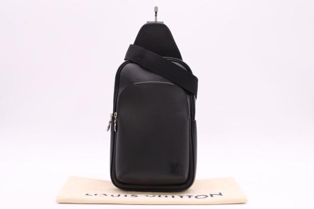 ★3日以内返品可★ 極美品 LOUIS VUITTON ルイ・ヴィトン タイガ アヴェニュー スリングバッグ M30863 ボディバッグ ブラック カーフレザー メンズ