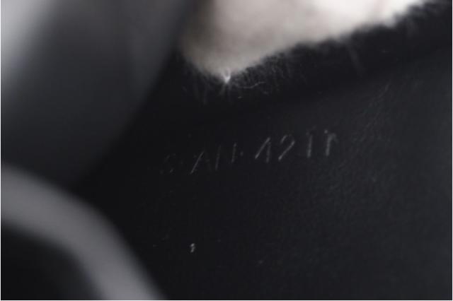 ★3日以内返品可★ 極美品 CELINE セリーヌ レザー ヴィンテージロゴプリント ジップアラウンドウォレット 496317 ショルダーバッグ ブラック ホワイト レザー レディース_11