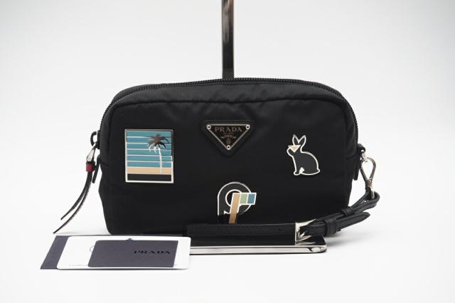 ★3日以内返品可★ 極美品 PRADA プラダ ナイロン テスートスマルト ロゴポーチ 1NE021 ポーチ ブラック ナイロン レディース