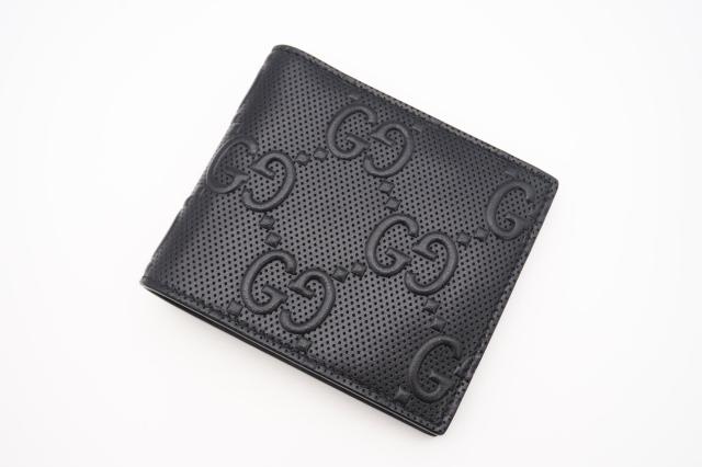 ★3日以内返品可★ 極美品 GUCCI グッチ GGエンボス レザー コンパクトウォレット 625555 二つ折り財布 ブラック レザー メンズ_3