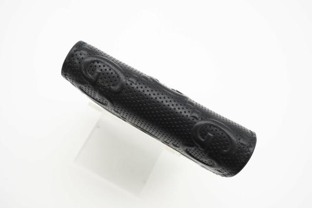 ★3日以内返品可★ 極美品 GUCCI グッチ GGエンボス レザー コンパクトウォレット 625555 二つ折り財布 ブラック レザー メンズ_4