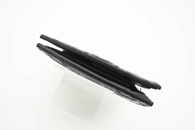 ★3日以内返品可★ 極美品 GUCCI グッチ GGエンボス レザー コンパクトウォレット 625555 二つ折り財布 ブラック レザー メンズ_5