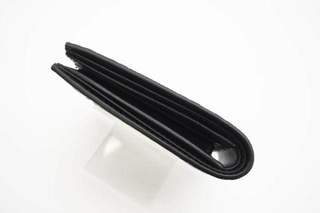 ★3日以内返品可★ 極美品 GUCCI グッチ GGエンボス レザー コンパクトウォレット 625555 二つ折り財布 ブラック レザー メンズ_6