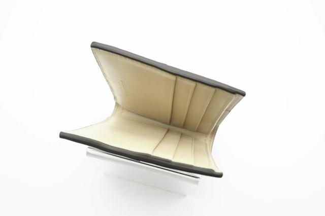 ★3日以内返品可★ 極美品 BOTTEGAVENETA ボッテガヴェネタ イントレチャート大 レザー カセット バイカラー 二つ折りコンパクトウォレット カーキ ベージュ 649603 二つ折り財布 バイカラー カーキ レザー メンズ_7